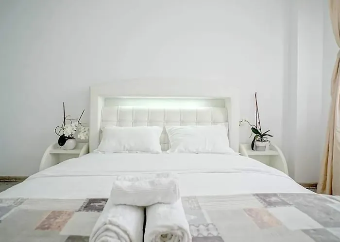 Giorgia And Ary Apartament *